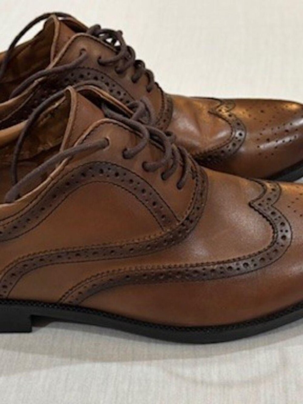 G.H. BASS & CO. Flex Step Wingtip Tan Dress Shoes. Mens 10